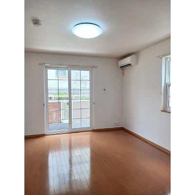 ビオレータ 103【管理NO：1-013868601-01030】 ★家具家電は申し込み後に搬入します★の物件画像