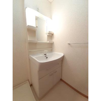 グラシオッソ　Ｂ 102【管理NO：1-013671802-01020】 ★家具家電は申し込み後に搬入しますの物件画像
