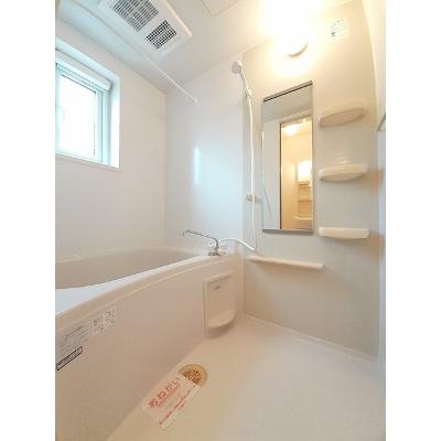 プラム 102【管理NO：1-013191101-01020】 ★家具家電は申し込み後に搬入しますの物件画像