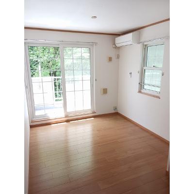 エトワール　Ａ 202【管理NO：1-012236601-02020】 ★家具家電は申し込み後に搬入します★の物件画像