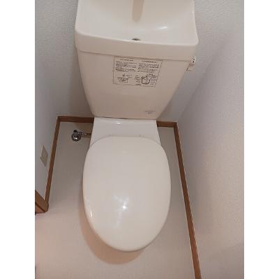 トッティー 202【管理NO：1-011699701-02020】 ★家具家電は申し込み後に搬入します★の物件画像
