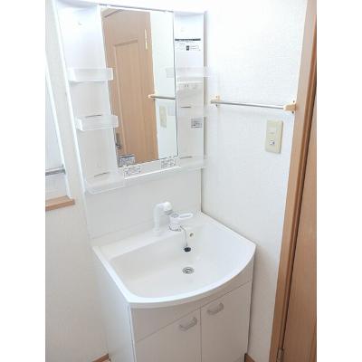 トッティー 202【管理NO：1-011699701-02020】 ★家具家電は申し込み後に搬入します★の物件画像