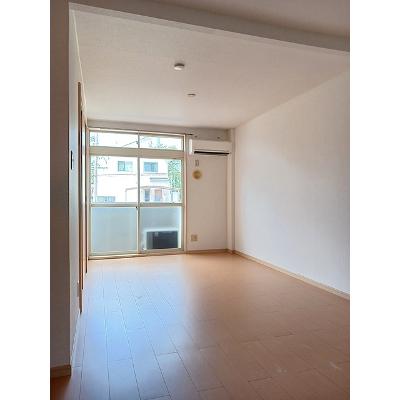 レジデンス藤原 205【管理NO：1-003844501-02040】 ★家具家電は申し込み後に搬入します★の物件画像