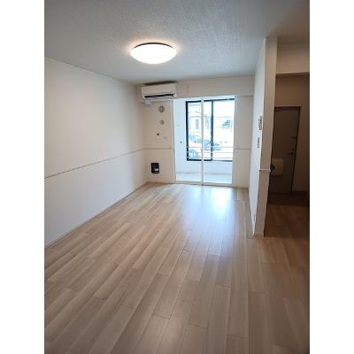 チャマハウス 102【管理NO：1-026281801-01020】 ★家具家電は申し込み後に搬入します★の物件画像