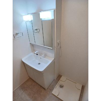 チャマハウス 102【管理NO：1-026281801-01020】 ★家具家電は申し込み後に搬入します★の物件画像