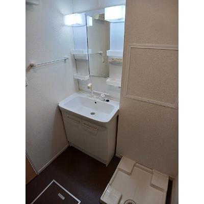 ネオ　グランジェ 201【管理NO：1-020930001-02010】 ★家具家電は申し込み後に搬入しますの物件画像
