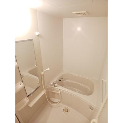 グレイス 105【管理NO：1-014364001-01040】 ★家具家電は申し込み後に搬入します★の物件画像