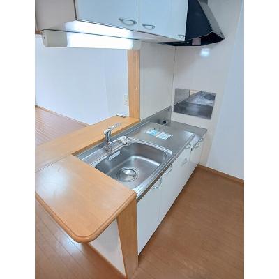 サンセレノ 101【管理NO：1-014313501-01010】 ★家具家電は申し込み後に搬入しますの物件画像