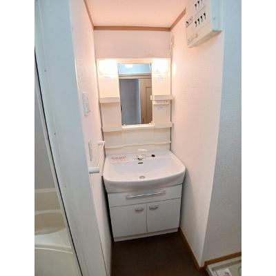 アプローズＢ 201【管理NO：1-012504701-02010】 ★家具家電は申し込み後に搬入します★の物件画像