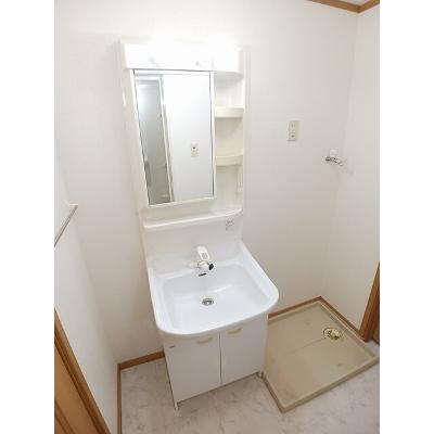 フルールＢ 201【管理NO：1-011785902-02010】 ★家具家電は申し込み後に搬入しますの物件画像