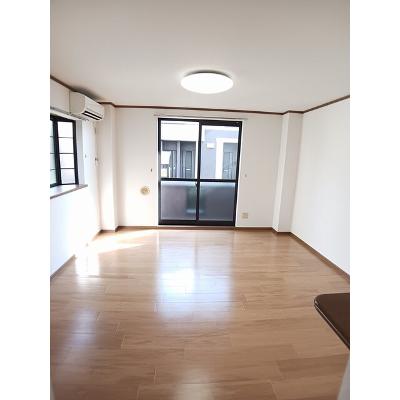マーヴェラスＡ 101【管理NO：1-011440101-01010】 ★家具家電は申し込み後に搬入しますの物件画像