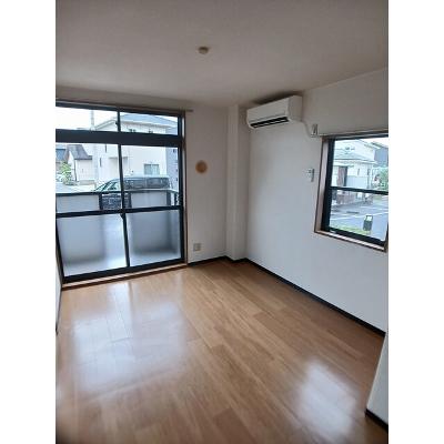 エトワール 105【管理NO：1-007724701-01040】 ★家具家電は申し込み後に搬入します★の物件画像