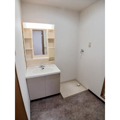 グランパス２１ 406【管理NO：1-007707301-04050】 ★家具家電は申し込み後に搬入します★の物件画像