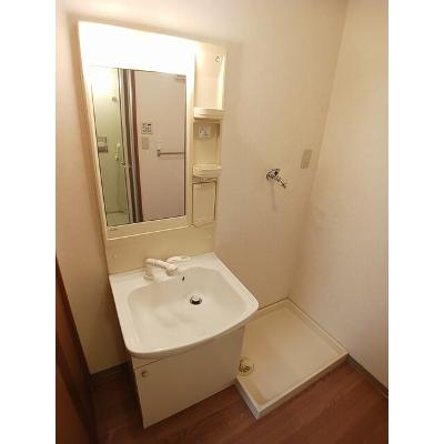 エクレセンス 106【管理NO：1-099330701-01050】 ★家具家電は申し込み後に搬入します★の物件画像