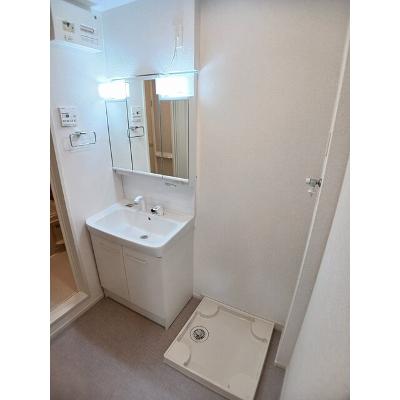 エトワール　ブランシュ 101【管理NO：1-028323601-01010】 ★家具家電は申し込み後に搬入します★の物件画像