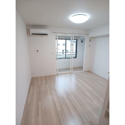セレニテ 202【管理NO：1-028058301-02020】 ★家具家電は申し込み後に搬入しますの物件画像