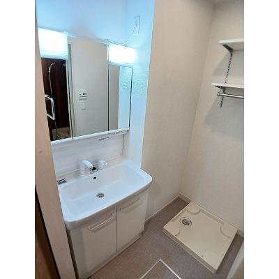 セレニテ 201【管理NO：1-028058301-02010】 ★家具家電は申し込み後に搬入しますの物件画像
