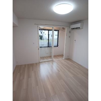 セレニテ 102【管理NO：1-028058301-01020】 ★家具家電は申し込み後に搬入しますの物件画像