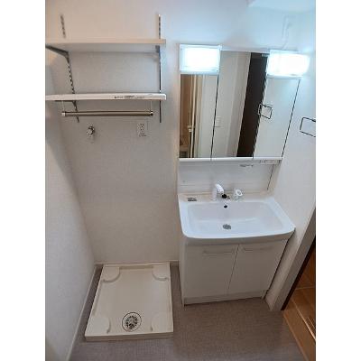 セレニテ 102【管理NO：1-028058301-01020】 ★家具家電は申し込み後に搬入しますの物件画像