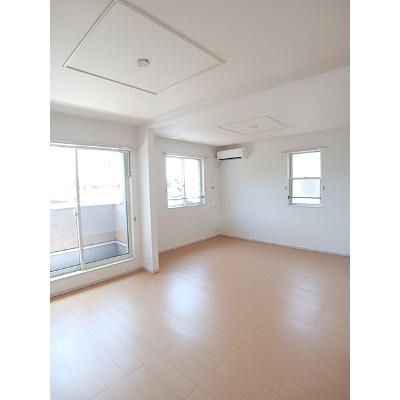 レジデンス　サキ　Ａ 203【管理NO：1-017748801-02030】 ★家具家電は申し込み後に搬入します★の物件画像