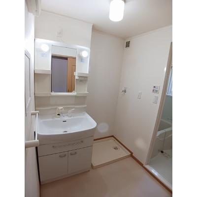 アドベントヒルズＢ 203【管理NO：1-014525702-02030】 ★家具家電は申し込み後に搬入しますの物件画像