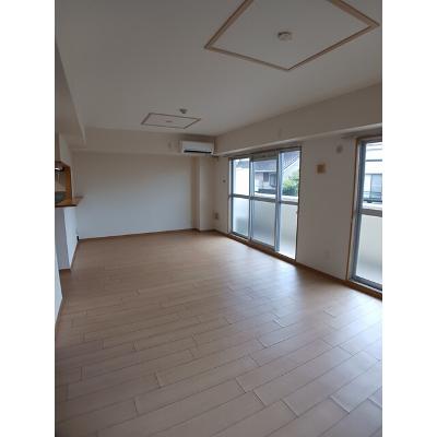 シャン・ド・フルール 106【管理NO：1-013500601-01050】 ★家具家電は申し込み後に搬入します★の物件画像