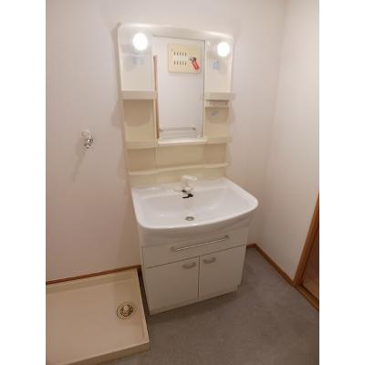 シャン・ド・フルール 106【管理NO：1-013500601-01050】 ★家具家電は申し込み後に搬入します★の物件画像
