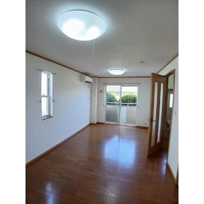 ニルヴァーナ　ビエンネ 105【管理NO：1-013355002-01040】 ★家具家電は申し込み後に搬入しますの物件画像