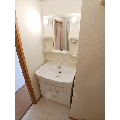 ニルヴァーナ　ウーノ 201【管理NO：1-013355001-02010】 ★家具家電は申し込み後に搬入しますの物件画像