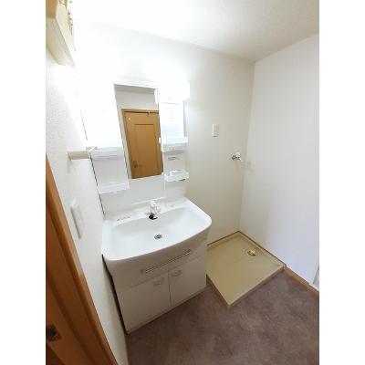 シェーン・バッハ 202【管理NO：1-012993001-02020】 ★家具家電は申し込み後に搬入しますの物件画像