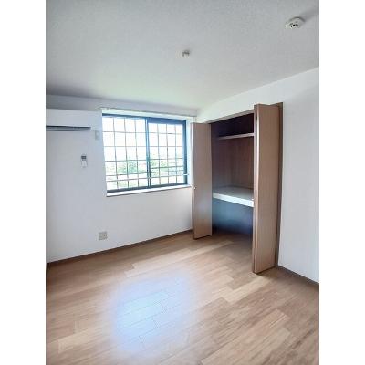 パークサイド９９ 205【管理NO：1-009639101-02040】 ★家具家電は申し込み後に搬入しますの物件画像