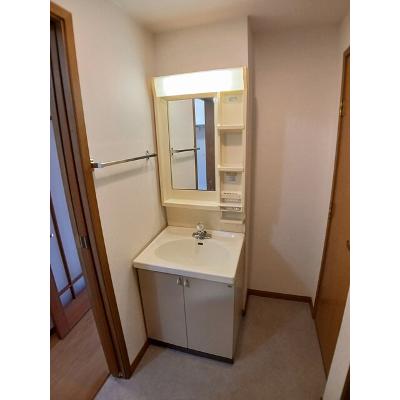 ロ－ゼン大上 201【管理NO：1-007383501-02010】 ★家具家電は申し込み後に搬入しますの物件画像