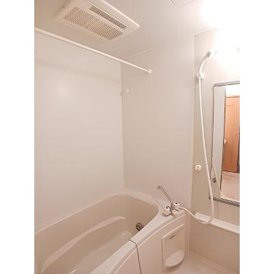 エッセ・ウーナ 205【管理NO：1-013902901-02050】 ★家具家電は申し込み後に搬入します★の物件画像
