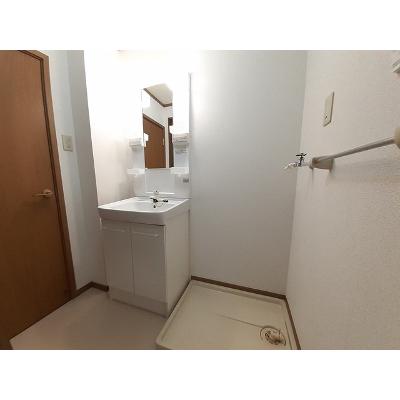 ワイフラットＡ 202【管理NO：1-009787601-02020】 ★家具家電は申し込み後に搬入します★の物件画像