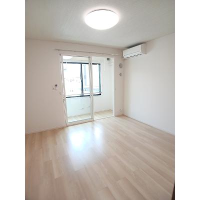 アジュールⅠ 105【管理NO：1-028574401-01050】 ★家具家電は申し込み後に搬入します★の物件画像
