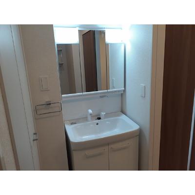 シェノン 102【管理NO：1-026152901-01020】 ★家具家電は申し込み後に搬入します★の物件画像