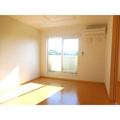 サフラン 202【管理NO：1-016501501-02020】 ★家具家電は申し込み後に搬入します★の物件画像