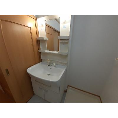 リヴ・ホウコウ 202【管理NO：1-013754501-02020】 ★家具家電は申し込み後に搬入します★の物件画像
