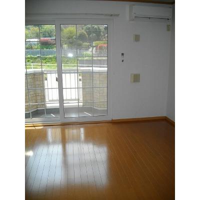 ロザージュ 104【管理NO：1-012686401-01040】 ★家具家電は申し込み後に搬入します★の物件画像