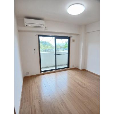 マーヴェラス・ヴュー 102【管理NO：1-012296701-01020】 ★家具家電は申し込み後に搬入しますの物件画像