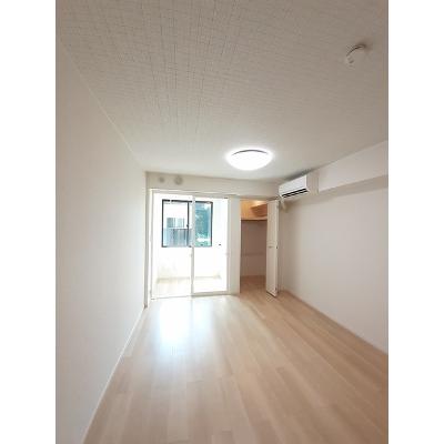 イリスプリエール 103【管理NO：1-027712101-01030】 ★家具家電は申し込み後に搬入します★の物件画像