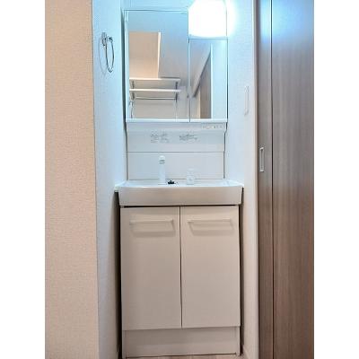 イリスプリエール 102【管理NO：1-027712101-01020】 ★家具家電は申し込み後に搬入しますの物件画像