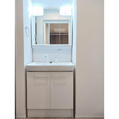 ヒカルサ境港渡町イースト 104【管理NO：1-027601001-01040】 ★家具家電は申し込み後に搬入します★の物件画像