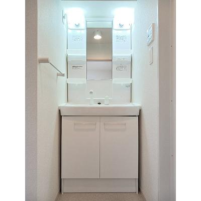 クラウンタワー 303【管理NO：1-019409801-03030】 ★家具家電は申し込み後に搬入します 2026年07月下旬入居可能の物件画像