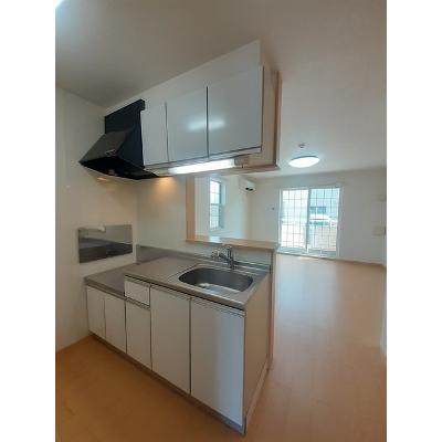 Ｐｉｎｅ　Ｃｏｕｒｔ 101【管理NO：1-017003201-01010】 ★家具家電は申し込み後に搬入しますの物件画像