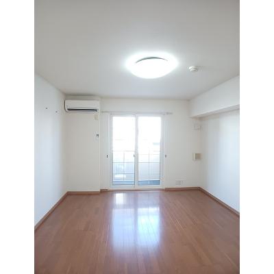メディオ・コルソＢ 103【管理NO：1-014145802-01030】 ★家具家電は申し込み後に搬入しますの物件画像