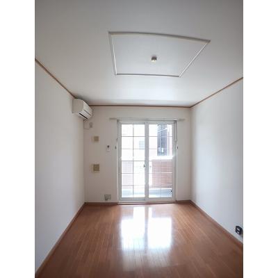 ピュール　ジャンＣ 105【管理NO：1-013149403-01040】 ★家具家電は申し込み後に搬入します★の物件画像