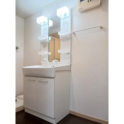 エクセレント　ユリ 101【管理NO：1-016635301-01010】 ★家具家電は申し込み後に搬入しますの物件画像