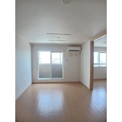 カーサ・デーア 201【管理NO：1-016016401-02010】 ★家具家電は申し込み後に搬入しますの物件画像
