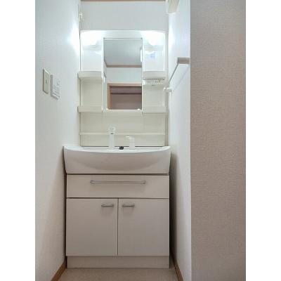 デフィ・チョーＢ 202【管理NO：1-012825302-02020】 ★家具家電は申し込み後に搬入しますの物件画像